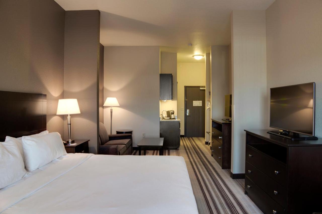 Holiday Inn Express & Suites Nevada By Ihg Pokoj fotografie