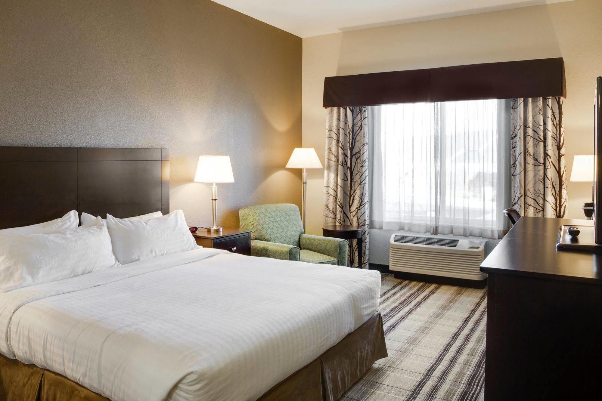 Holiday Inn Express & Suites Nevada By Ihg Exteriér fotografie